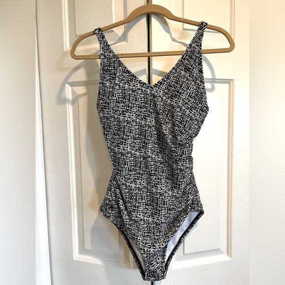 Speedo Swim Speedo Pc Swimsuit Black White Sewn In Cup Padding Size